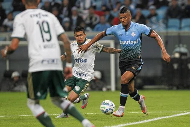Football, HSV signs Brazilian Walace