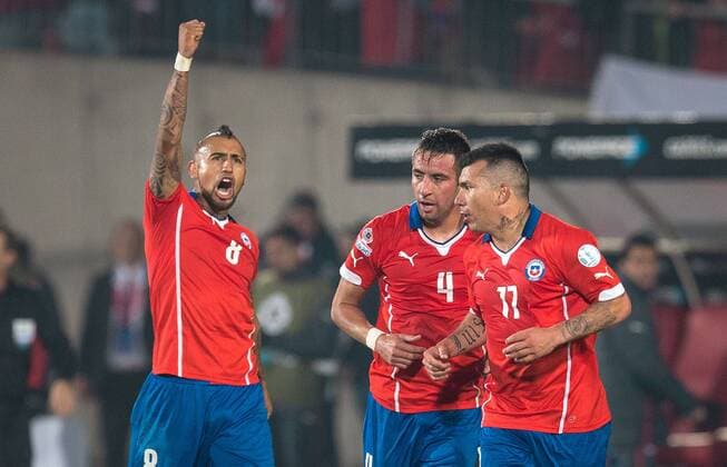 Football, Copa America, Quarter-finals, Chile defeat Uruguay to reach semi-finals