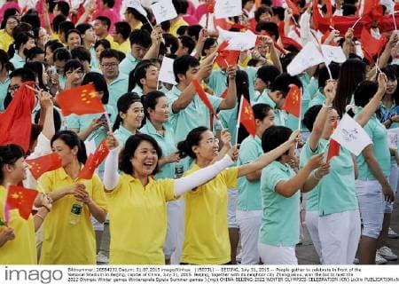 Chinese celebrate award of 2022 Olympics to Beijing