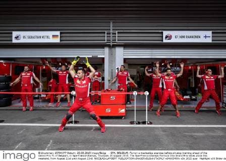 Formula 1, Spa GP, Ferrari mechanics warm up