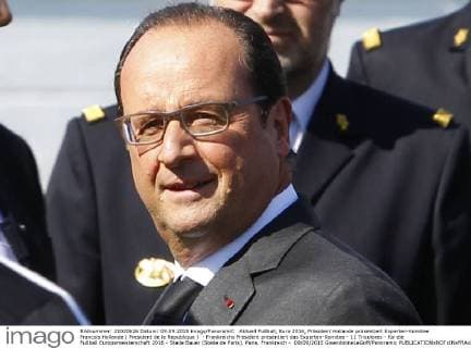 Football, Euro 2016, President Hollande presents committee of experts
