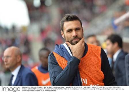 Football, Goalkeeper Salvatore Sirigu joins Sevilla FC
