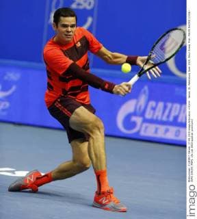 Tennis, Milos Raonic wins in St. Petersburg