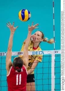 Volleyball, Women's European Championship, Quarter-final, Germany - Turkey, Naz Aydemir, cousin of Ilkay Gündogan in action