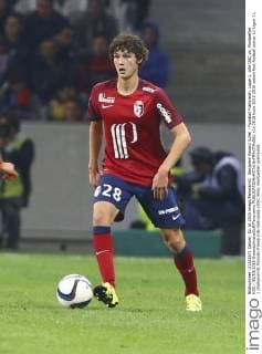 Football, 2. BL, VfB Stuttgart signs Benjamin Pavard