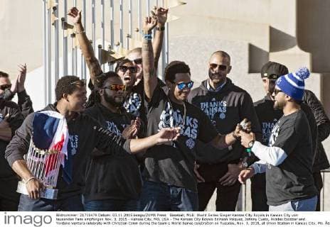 Baseball, MLB: World Series winners Kansas City Royals welcomed by thousands of fans in Kansas City