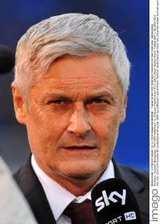 Football, Armin Veh publicly criticises Haris Seferovic