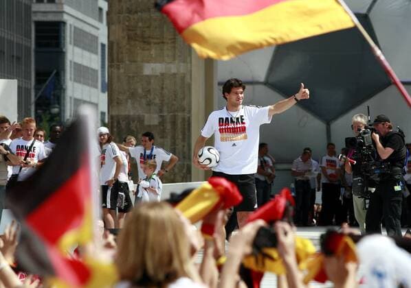 Football, World Cup 2006, closing party of the German national team on the Fan Mile in Berlin