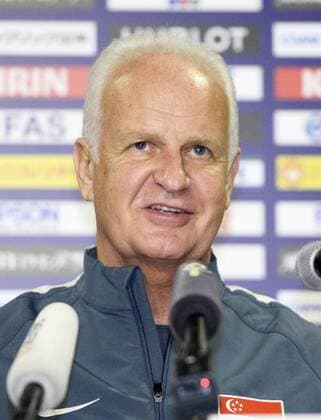Football, World Cup Qualifier Asia, PK by Bernd Stange, National Coach of Singapore