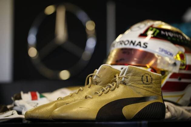 Formula 1, Abu Dhabi GP, Lewis Hamilton sportswear