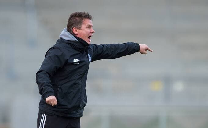 Football, Karsten Neitzel candidate for coach at Kaiserslautern