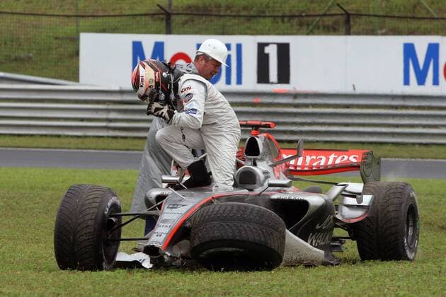 Motorsport, Formula 1, Hungarian GP, Jenson Button wins ahead of Pedro de la Rosa and Nick Heidfeld