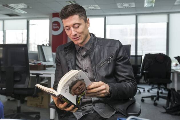 Football, Robert Lewandowski visits the editorial office of the sports newspaper Przeglad Sportowy in Warsaw
