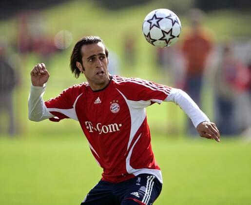Football, ex-national player Ali Karimi shows solidarity with the protests in Iran