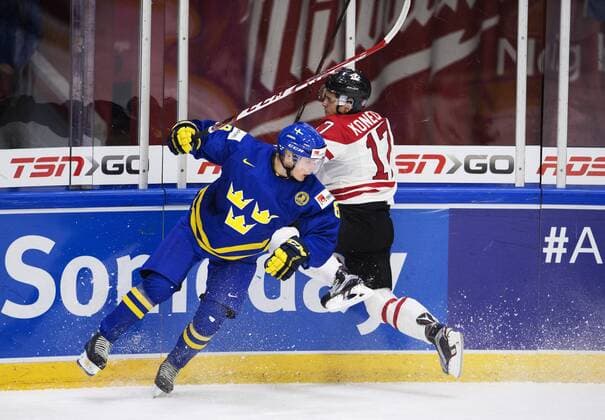 Ice Hockey, U20 World Championship in Helsinki, Sweden - Canada