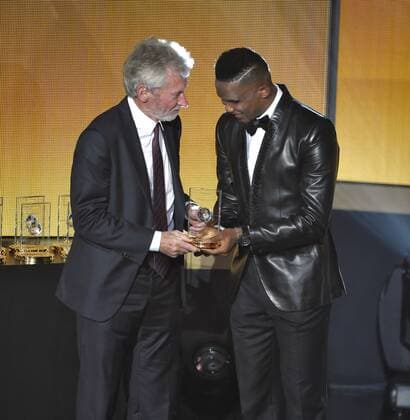 Football, FIFA Ballon D Or - Paul Breitner accepts award for world goalkeeper Manuel Neuer