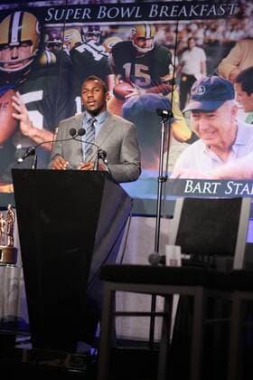 NFL, Super Bowl 50: Bart Starr Award