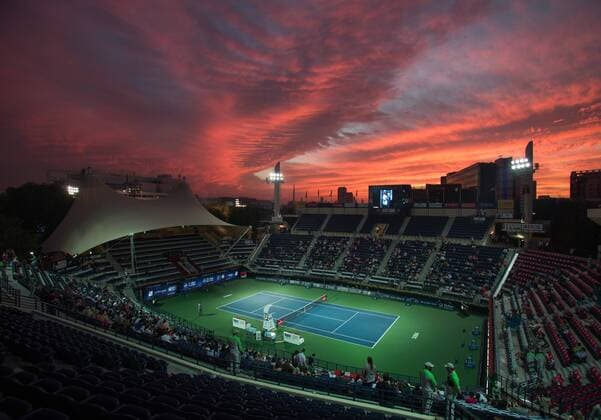 Tennis, ATP Tournament in Dubai, Sunset over Tennis Stadium