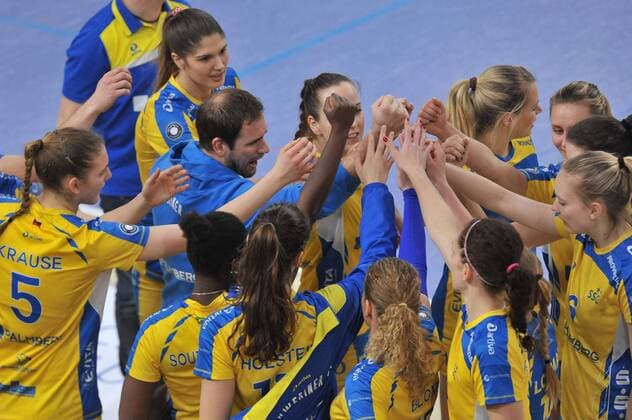 Volleyball, Women, VC Wiesbaden - Schweriner SC