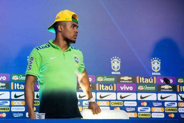 Football, Douglas Costa - PK National Team Brazil
