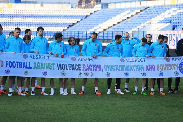 Football, Croatia's national team with banner against violence