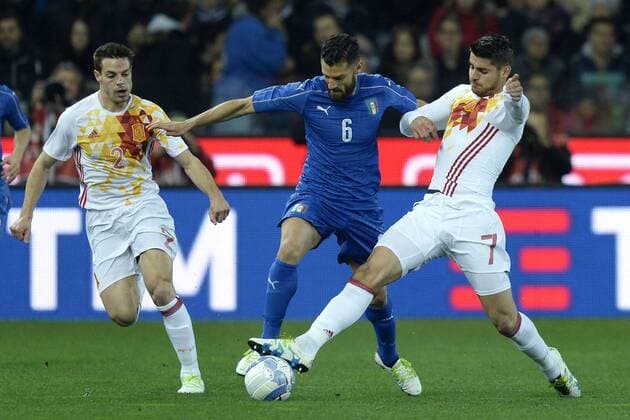 Football, Italy - Spain
