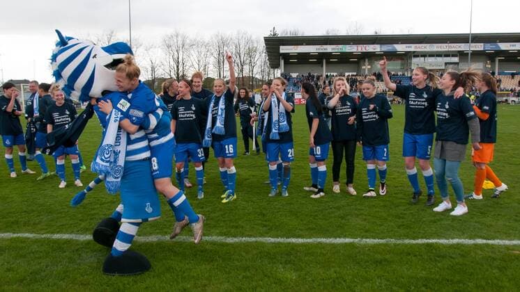 Football, Women, MSV Duisburg celebrates promotion to the Bundesliga