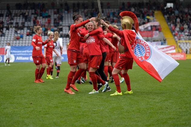 Football, Women, Bayern Munich defend championship title
