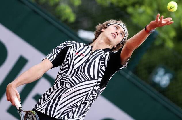 Tennis, French Open, Alexander Zverev in action