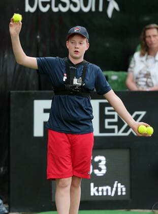 Tennis, ATP tournament in Stuttgart, ball boy with GoPro in front of chest