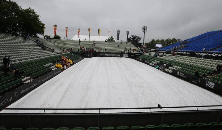 Tennis, ATP Tournament in Stuttgart, Rain Break