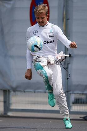 Formula 1, Austrian GP, Nico Rosberg with football