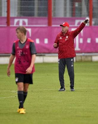 Football, Bayern Munich nominate Felix Götze for the Champions League