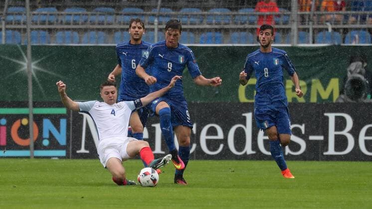 Football, U19 European Championship, England - Italy