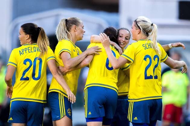 Football, Women, Sweden - Japan