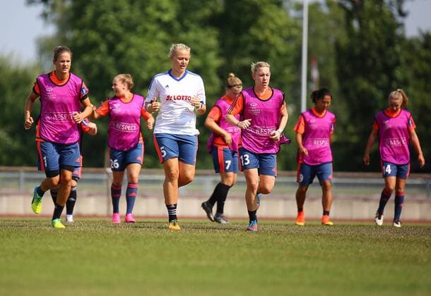 Football, Women, 1. FFC Frankfurt - Training kick-off