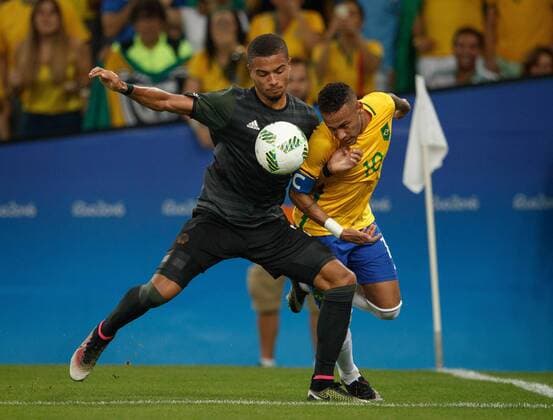 Football, Jeremy Toljan about to join Borussia Dortmund