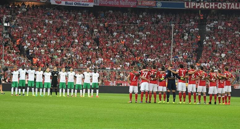 Football, Bayern Munich - Werder Bremen, minute's silence for earthquake victims in Italy