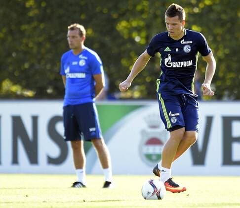 Football, Schalke 04, Konoplyanka criticises coach Weinzierl