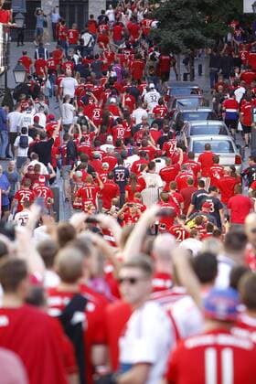 Football, CL, Atletico Madrid - Bayern Munich, Bayern fans in Madrid city centre