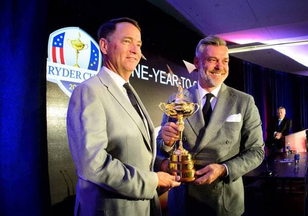 Golf, Ryder Cup 2016 in Chaska, the trophy is presented