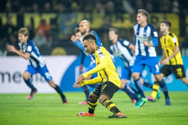 Football, As many missed penalties as never before in Bundesliga history on one match day