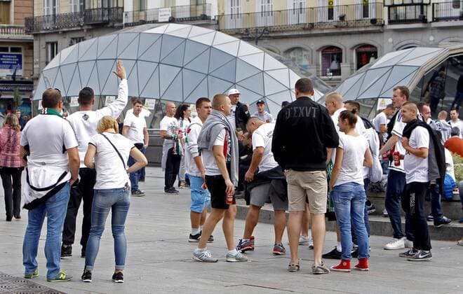 Football, CL, Real Madrid - Legia Warsaw, Polish fans before the match