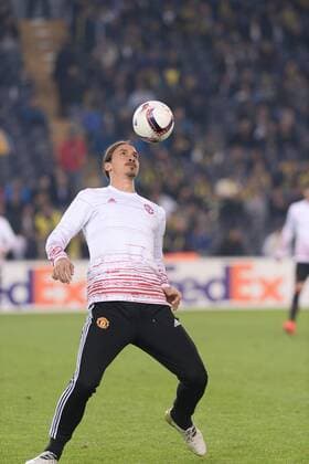 Football, EL, Zlatan Ibrahimovic - Warming up