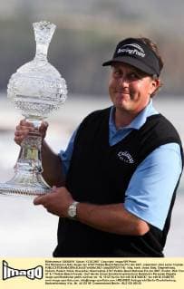 Golf, Phil Mickelson wins the National Pro Am at Pebble Beach
