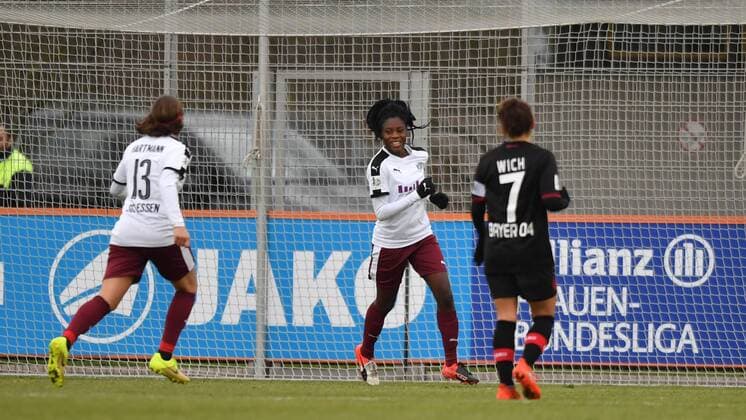 Football, Women, Bayer Leverkusen - SGS Essen
