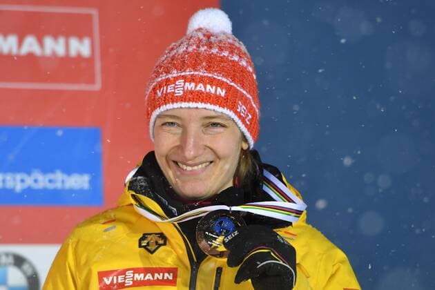 Luge, European Championships in Königssee, Ladies' Award Ceremony