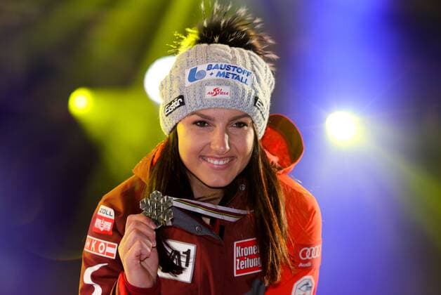 Alpine Skiing, World Championships in St. Moritz, Ladies' Downhill Award Ceremony