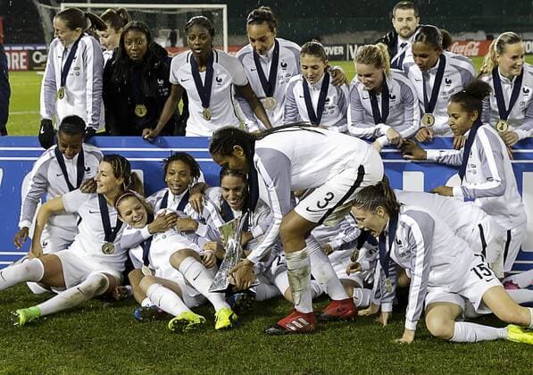 Football, France wins SheBelieves Cup