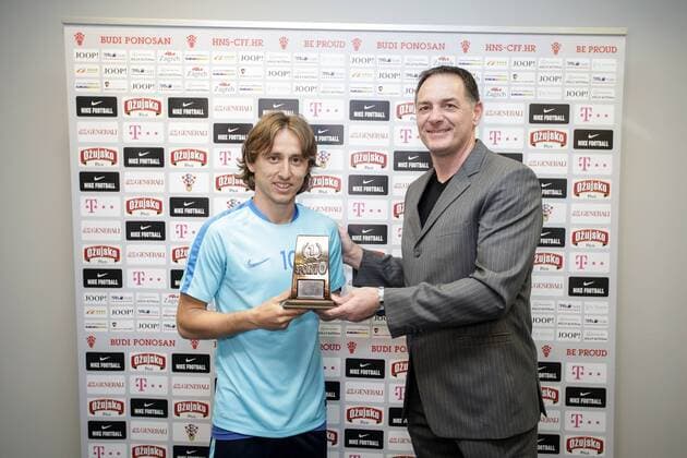 Football, Luka Modric receives Sporto Brands Award